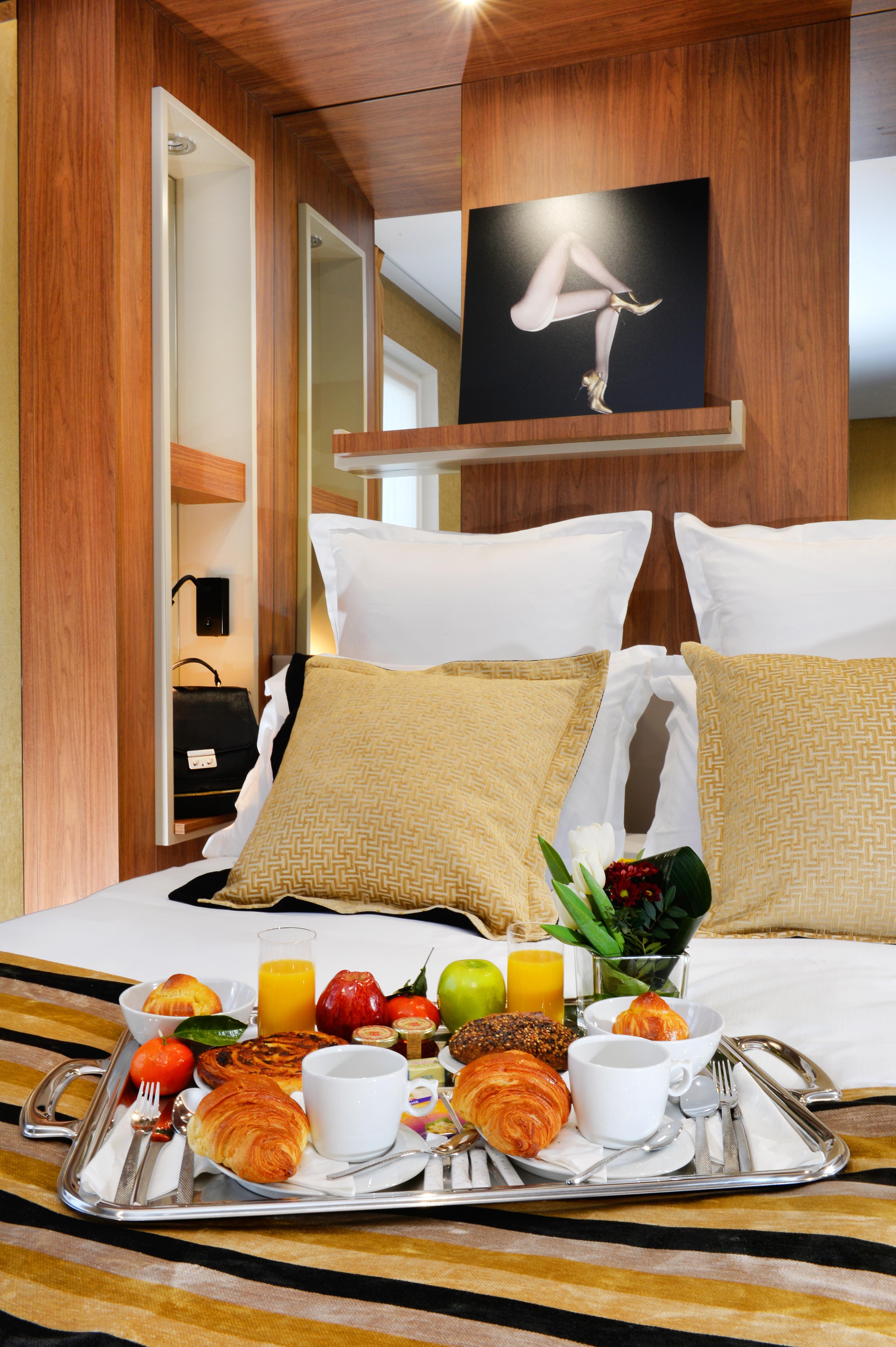 Hotel Dalila Paris Exterior photo