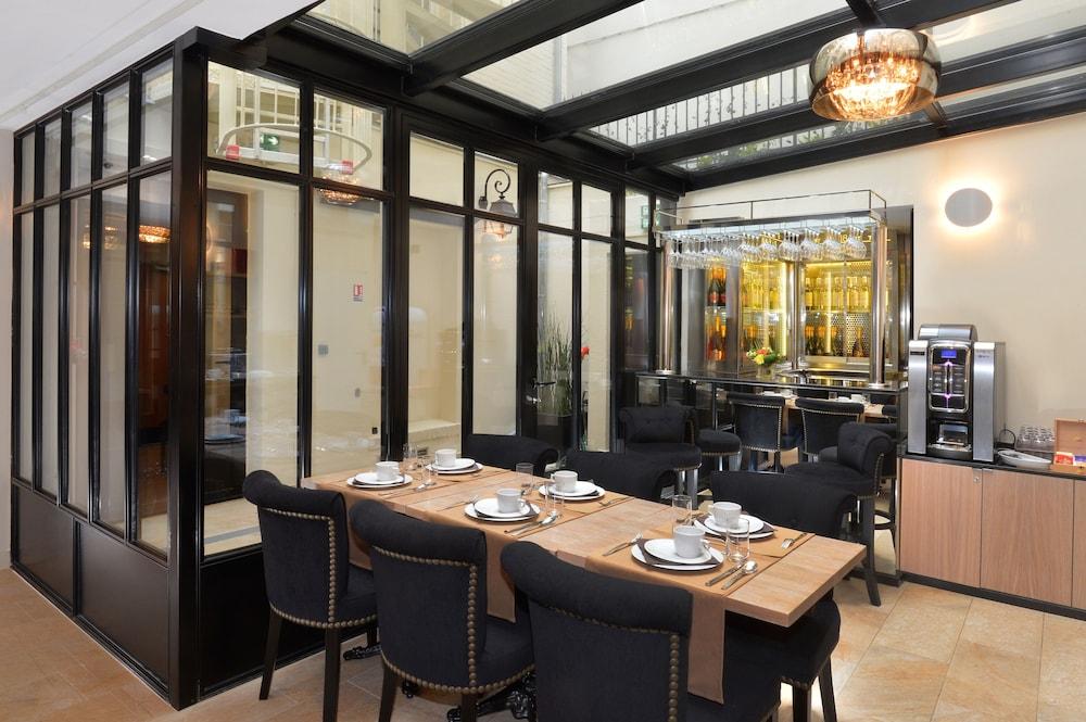 Hotel Dalila Paris Exterior photo