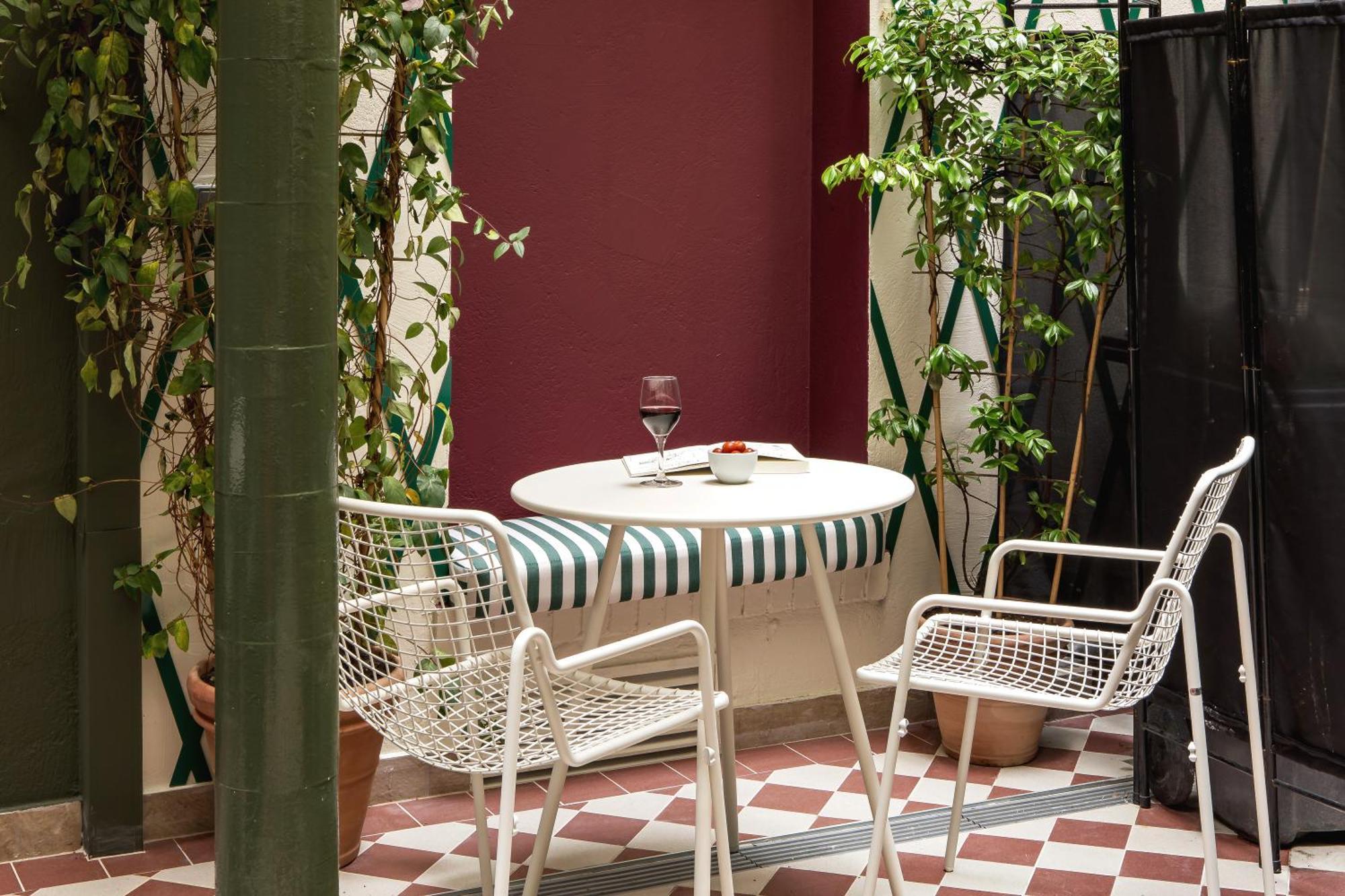 Hotel Dalila Paris Exterior photo